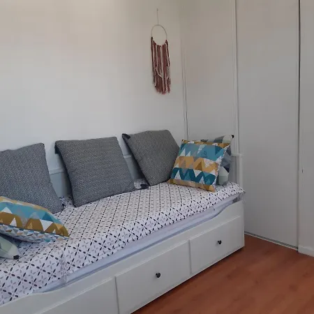 דירה Le Bellevue De פורנישי